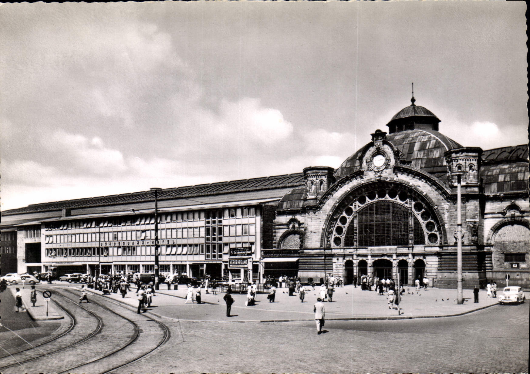 CPM Koln am Rhein Bahnhof mit Bundesbahnhotel 