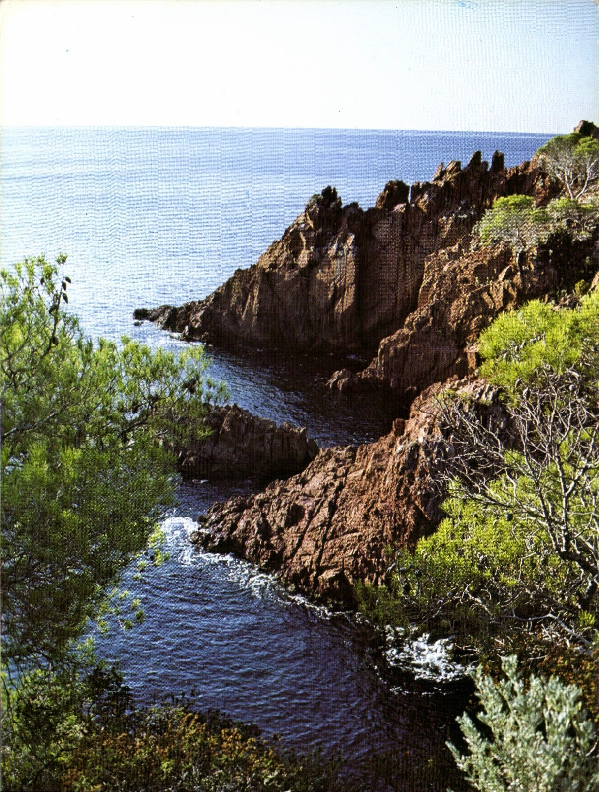 CPM L'Esterel Alpes Maritimes les roches rouges 