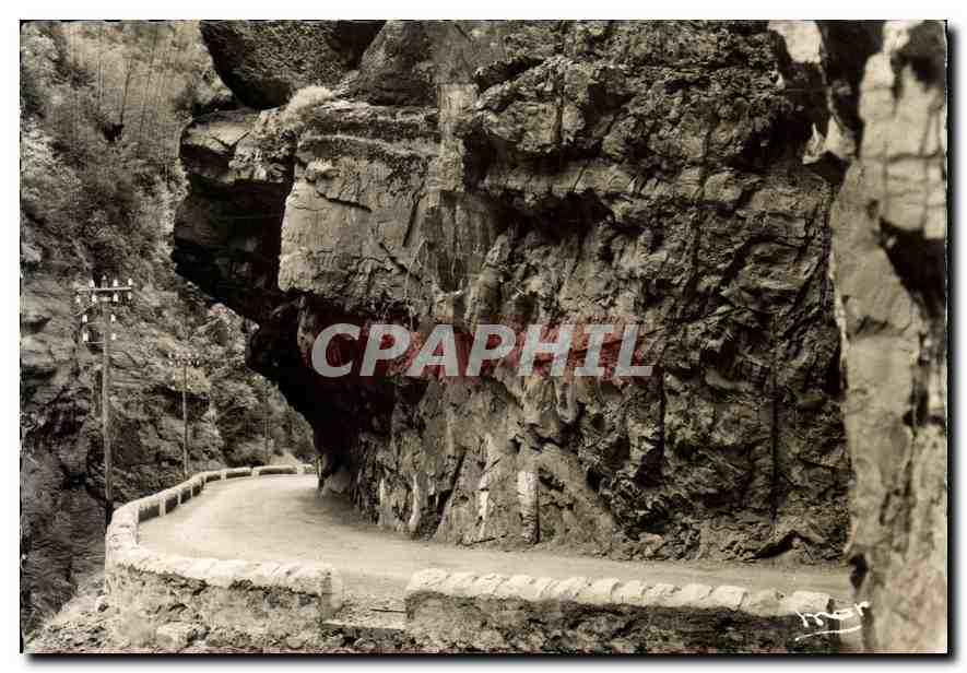 CPM Env de Beuil A M la route des Gorges du Otans 