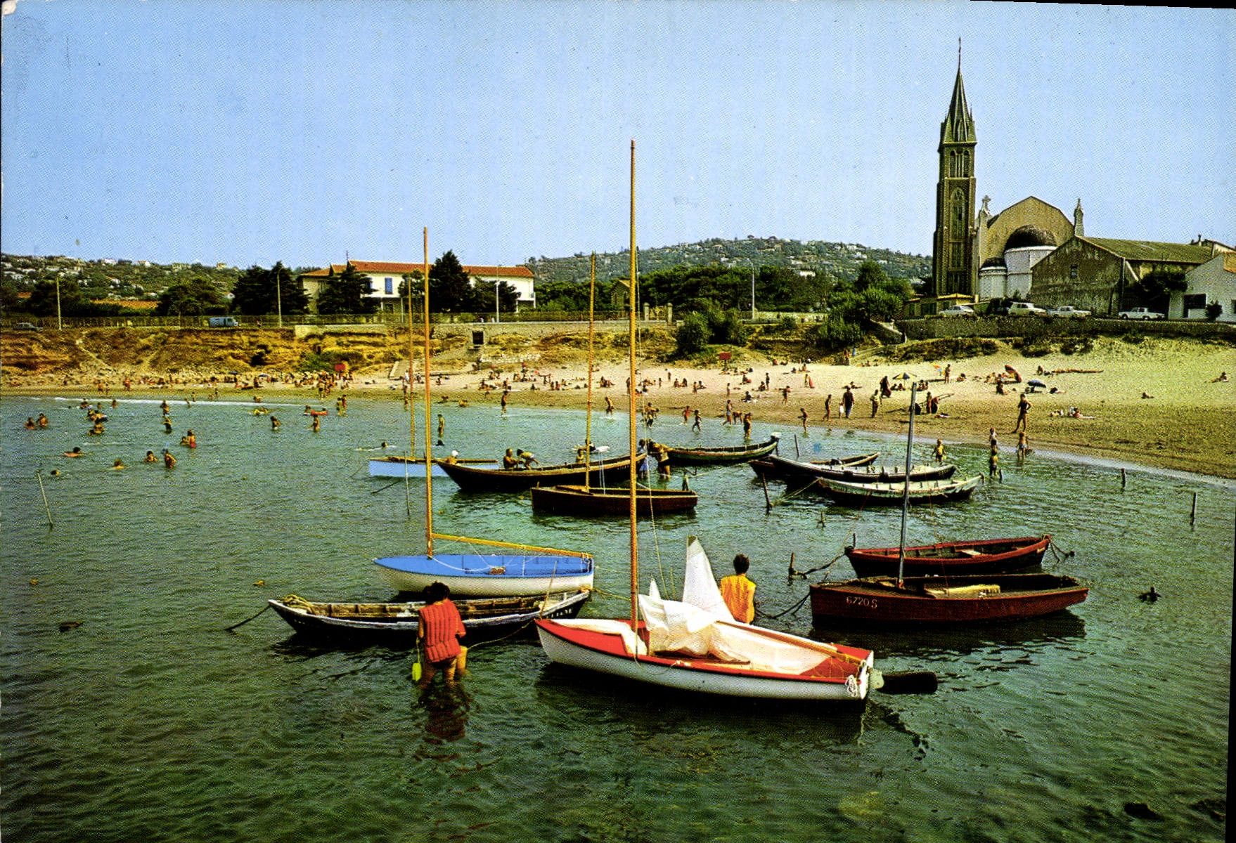 CPM Au pays du Soleil Sete Herault la Plage d Lazaret 