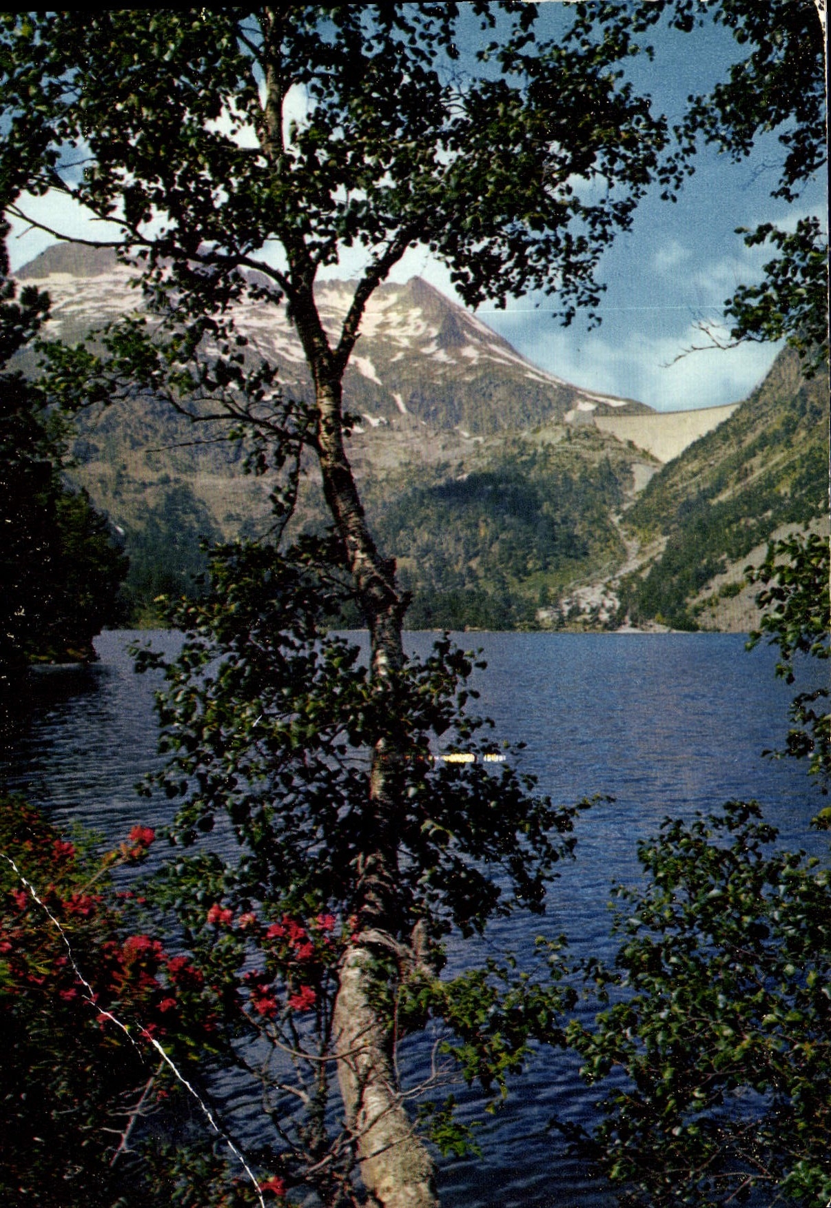 Lac d'Orédon — Vue sur le barrage de Cap de Long — ARUM-EDITIONS