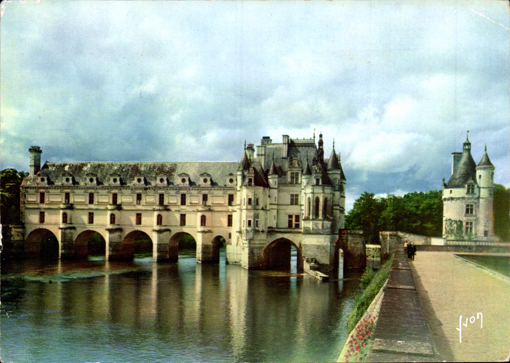 CPM Couleurs et Lumiere de France Val de Loire Chateau de Chenonceaux sue le Cher 