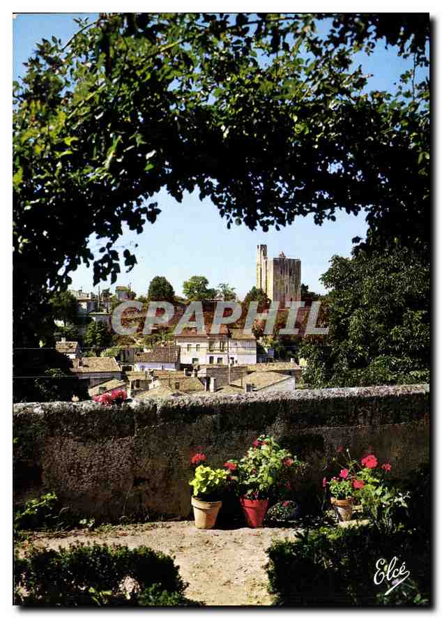 Saint-Émilion — Vue Générale et le Château du Roi (XIIIe siècle) — Élécé