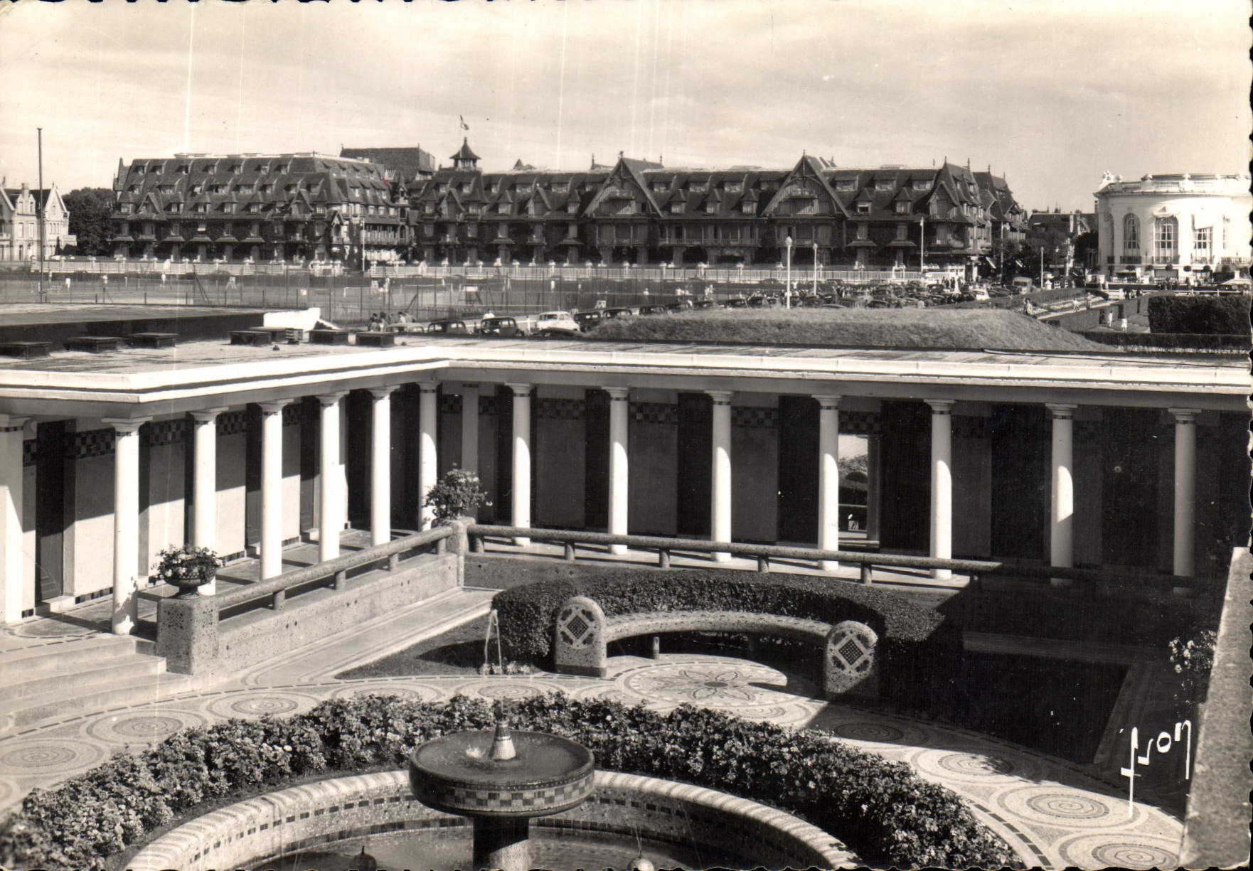 Deauville-Trouville — Vue du parc et du casino — Editions d'Art, Paris