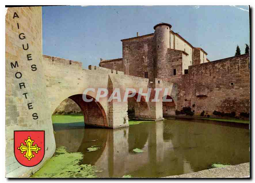 Aigues-Mortes — Brücke, die den Bassin mit der Tour de Constance verbindet — Lyonvilleurbane Editions