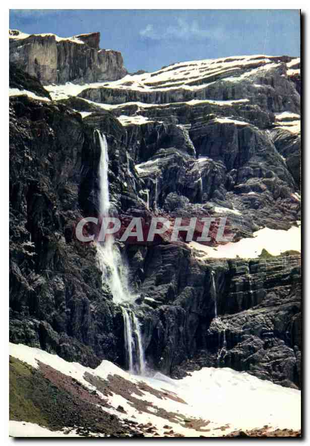 CPM Les Pyrenees Le cirque de Gavarnie foeme de gradins superposes sur une hauteur 
