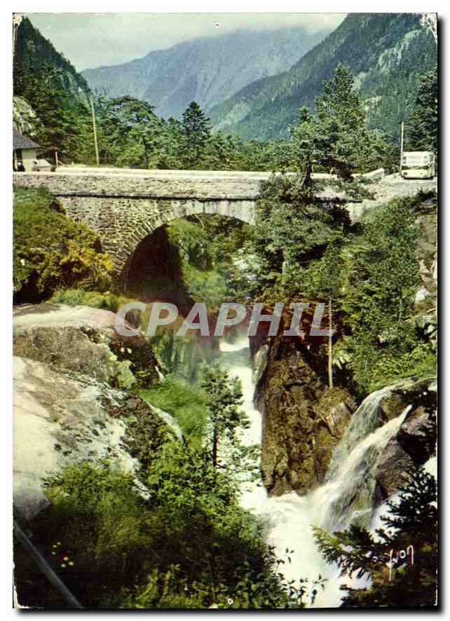 CPM Les Pyrenees Environs de Cauterets Le Pont d'Espagne 