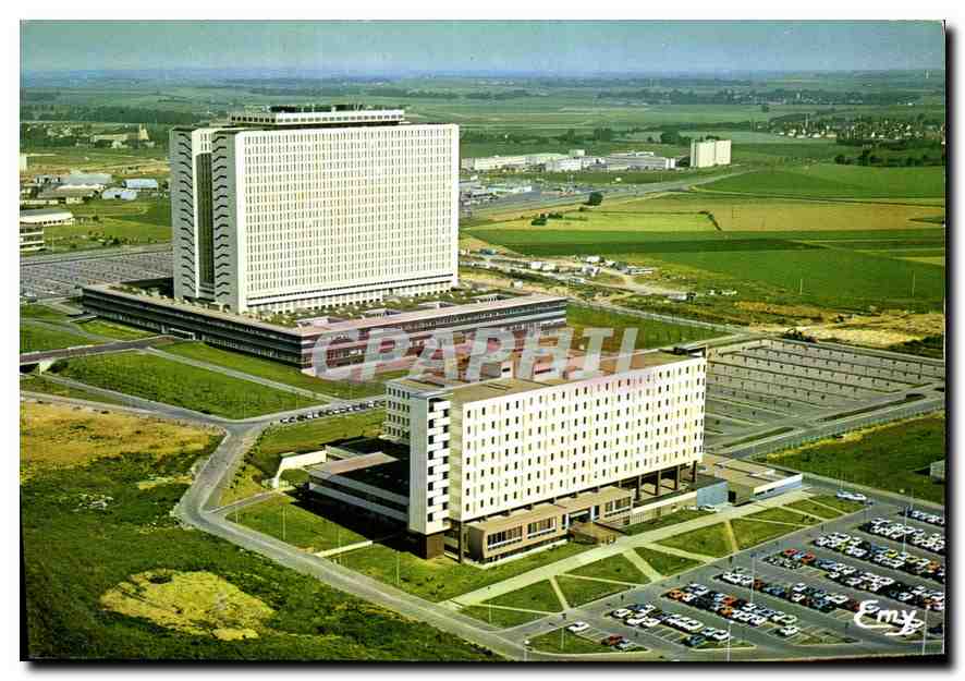 CPM En Normandie Caen Calvados Le centre Francois Badesse et le centre hospitalier Universitaire 