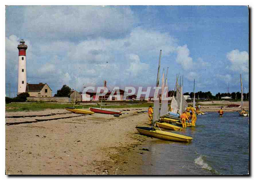 CPM Ouistreham Calvados La Plage et le Phare 