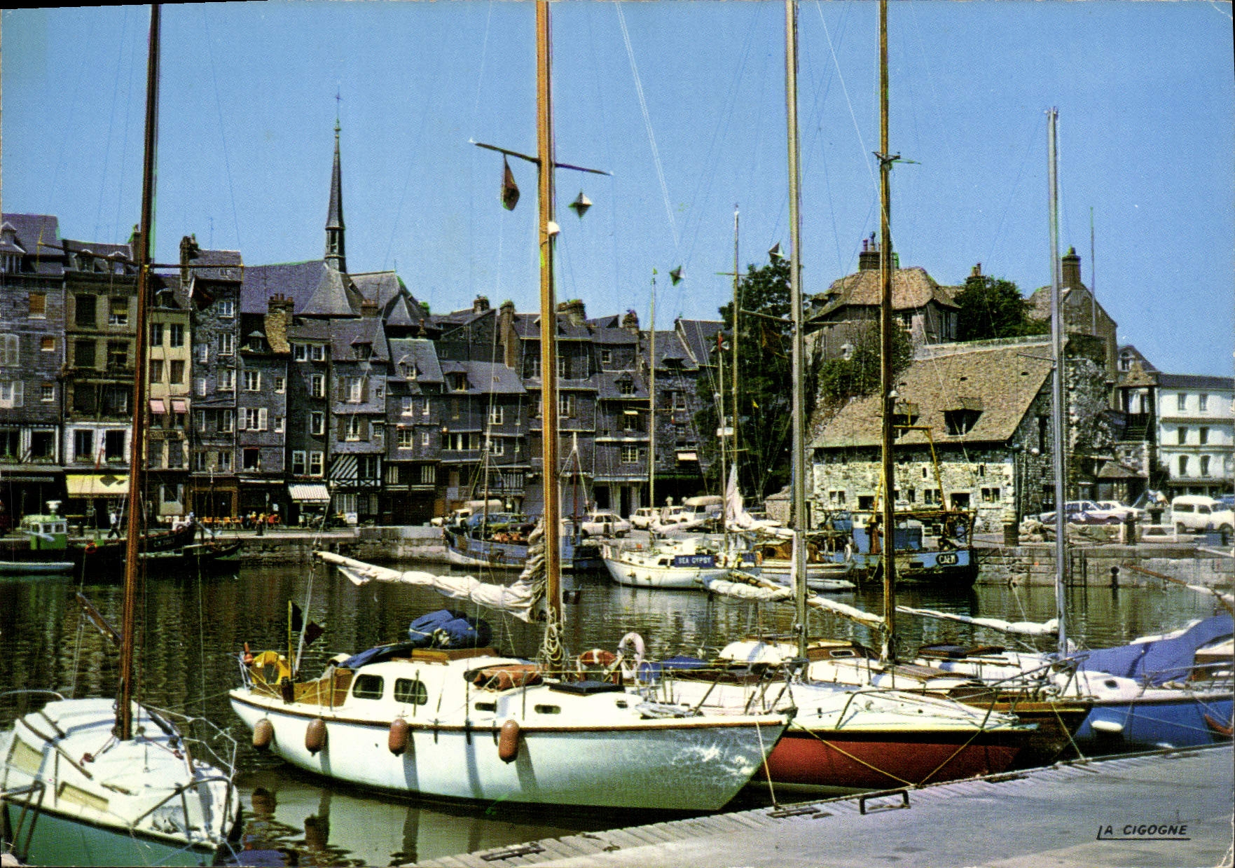 Port de Honfleur — vue du bassin méridional — La Cigogne