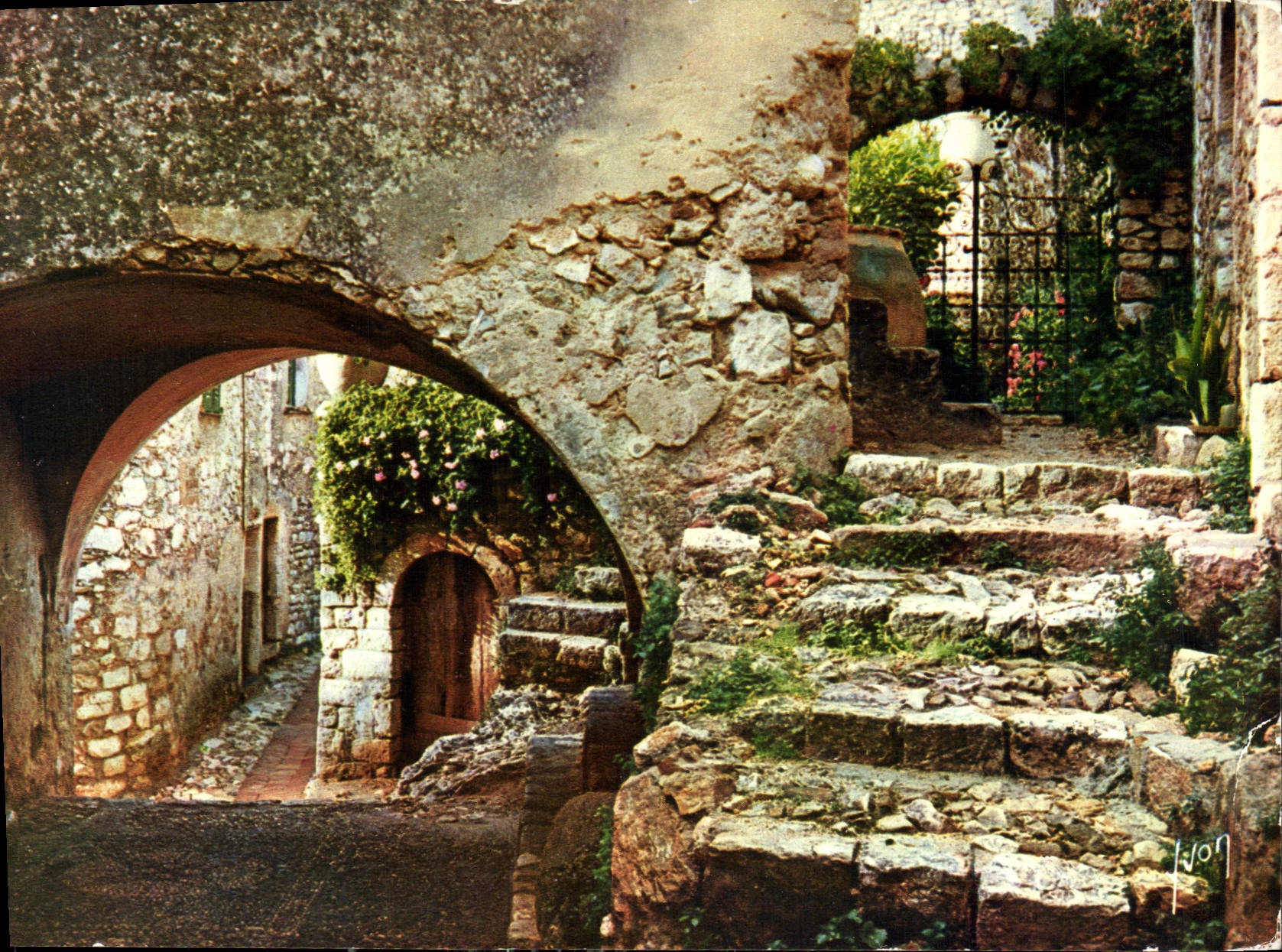 Vue de village provençal — éditeur Yvon, n° 606