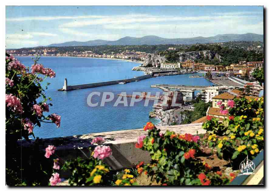 CPM La Cote d'Azur Nice Vue generale 
