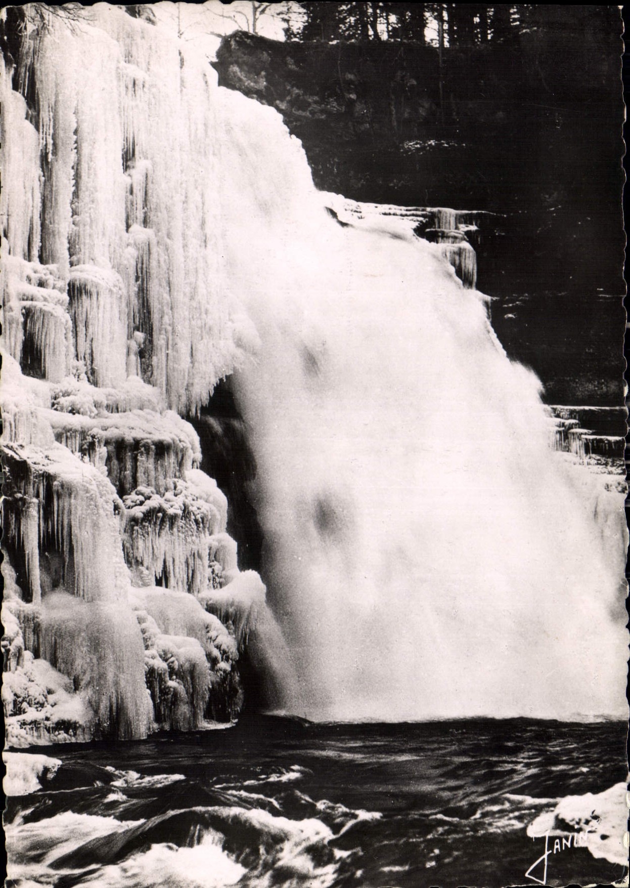 Villers-le-Lac — Le Saône du Doubs en hiver — Hauteur 27 mètres — Éditions Photo Janin