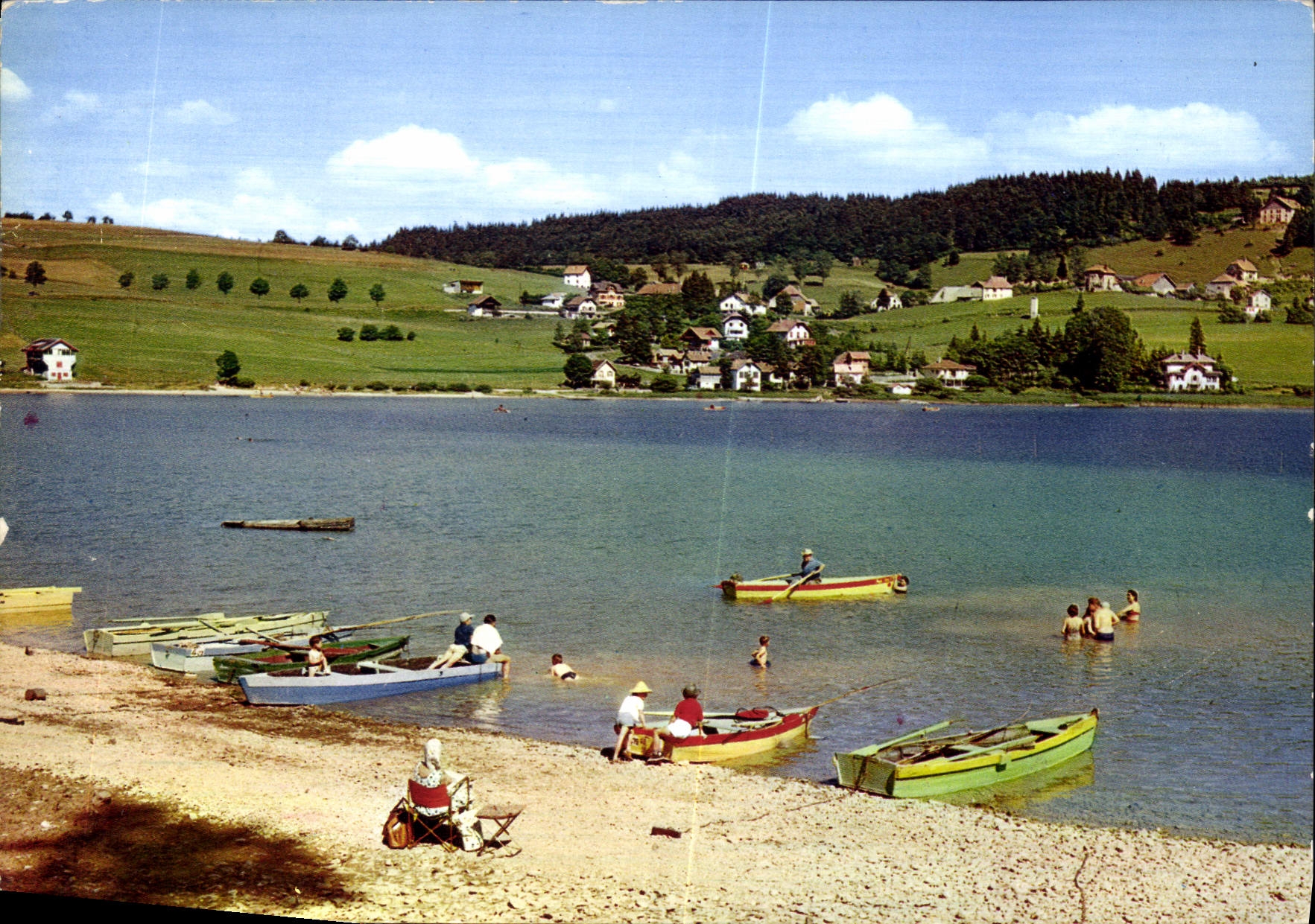 Lac Saint-Point et Chaon — vue de la Plage de Port-Titi — Éditions de L'Édit