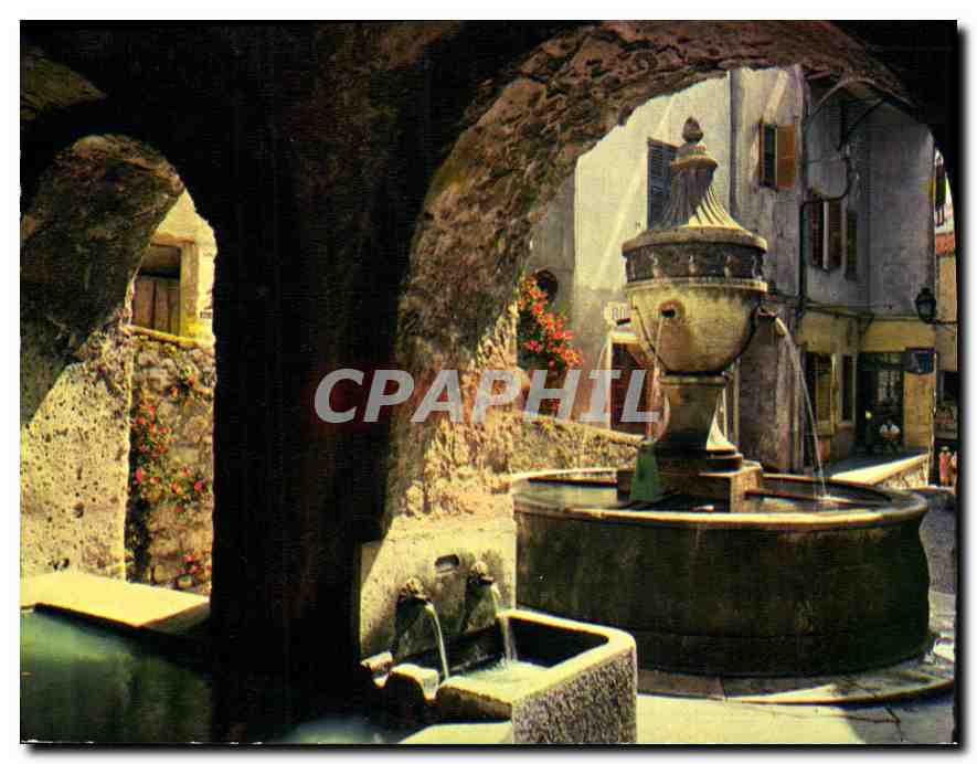 CPM La Cote d'Azur French Riviera Saint Paul De Vence La Fontaine 