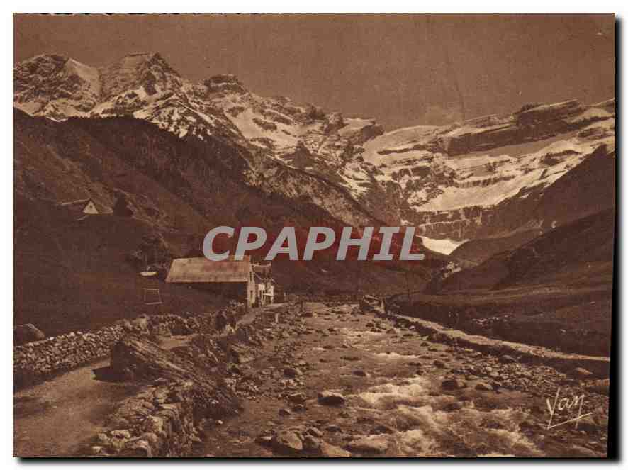 CPM Gavarnie Le Cirque et la Chauniere Vue prise au printemps La Cascade encore gelee ne coule pas 