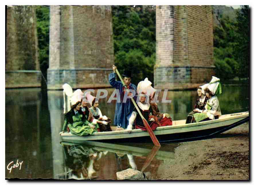 Jeunes filles du Tournoi de la Duchesse de Normandie — costumes et coiffes — Éditions Gaby