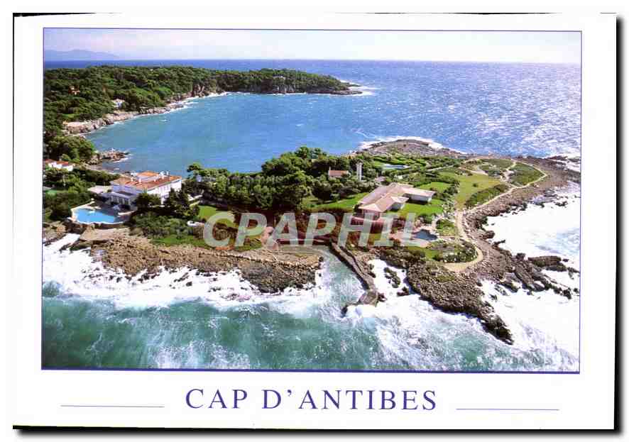 CPM Couleurs et Lumiere de France La Cote d'Azur Cap Antibes Alpes Maritimes Vue Generale La phare d