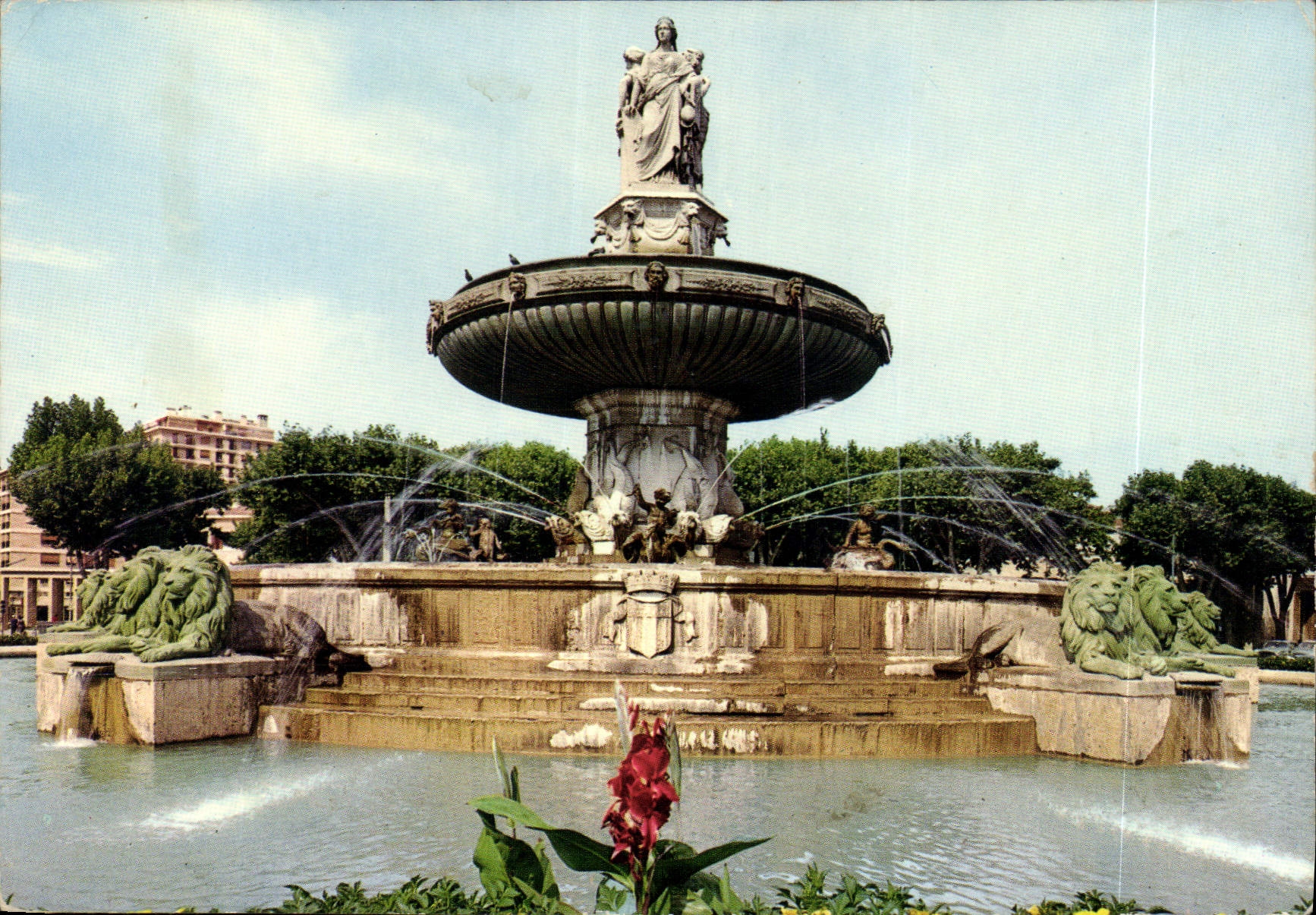 La Fontaine de la Rotonde — Aix-en-Provence — Éditions Mar