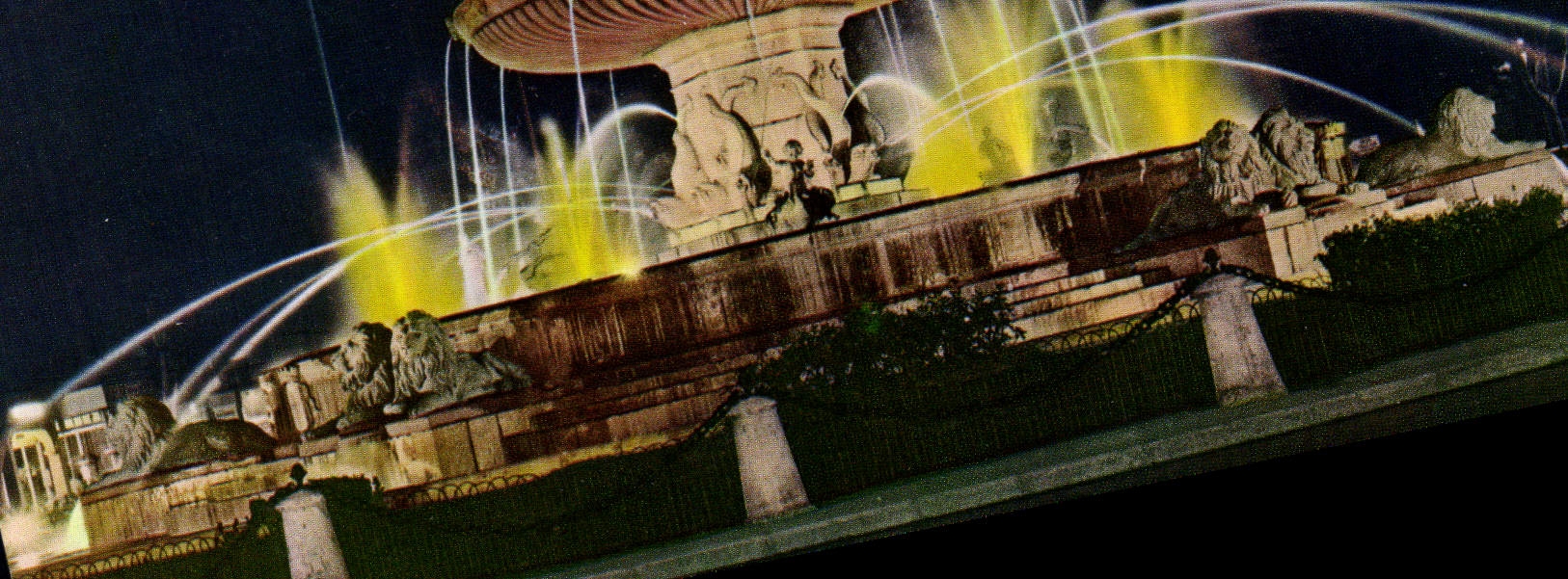 La grande fontaine sur la Rotonde — Aix-en-Provence — Société Éditions de France, n°2040