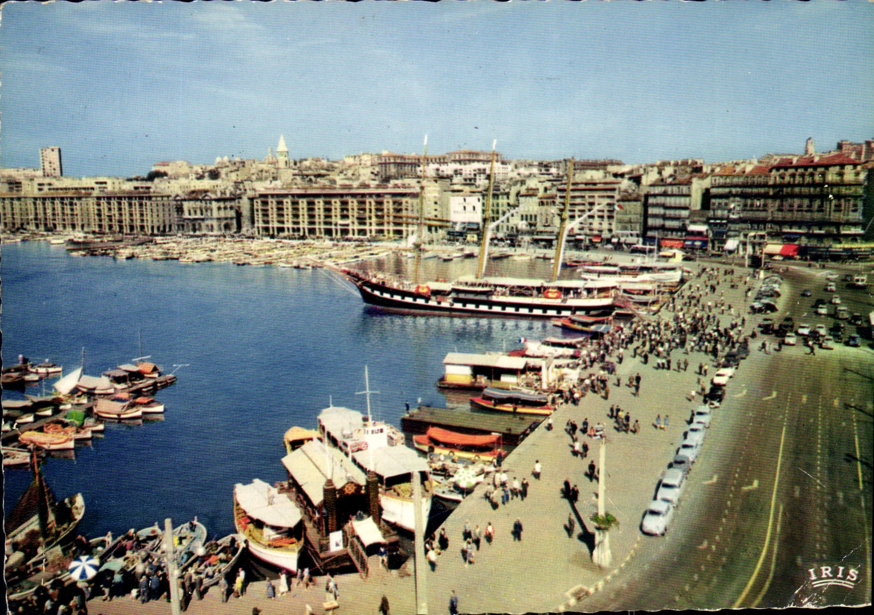 CPM Marseille Le Quai des Belges et le Vieux Port 