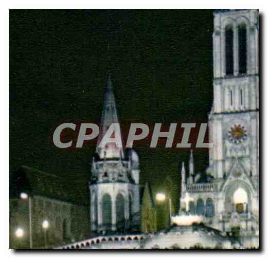 CPM Lourdes Htes Pyr Basilique la nuit 