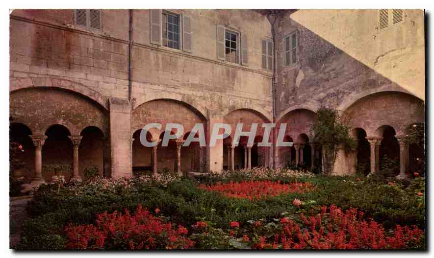 Innere Hof mit Arkaden — Saint-Rémy-de-Provence — Editionen 'S.L.'