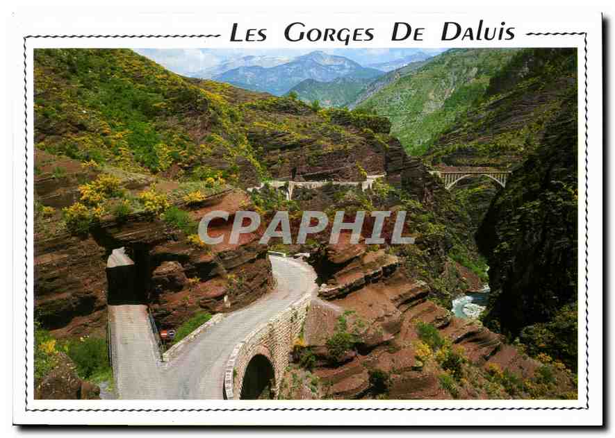 CPM La Cote d'Azur et son arriere pays les Gorges de Daluis Taillees par le Var dans les Schistes ro