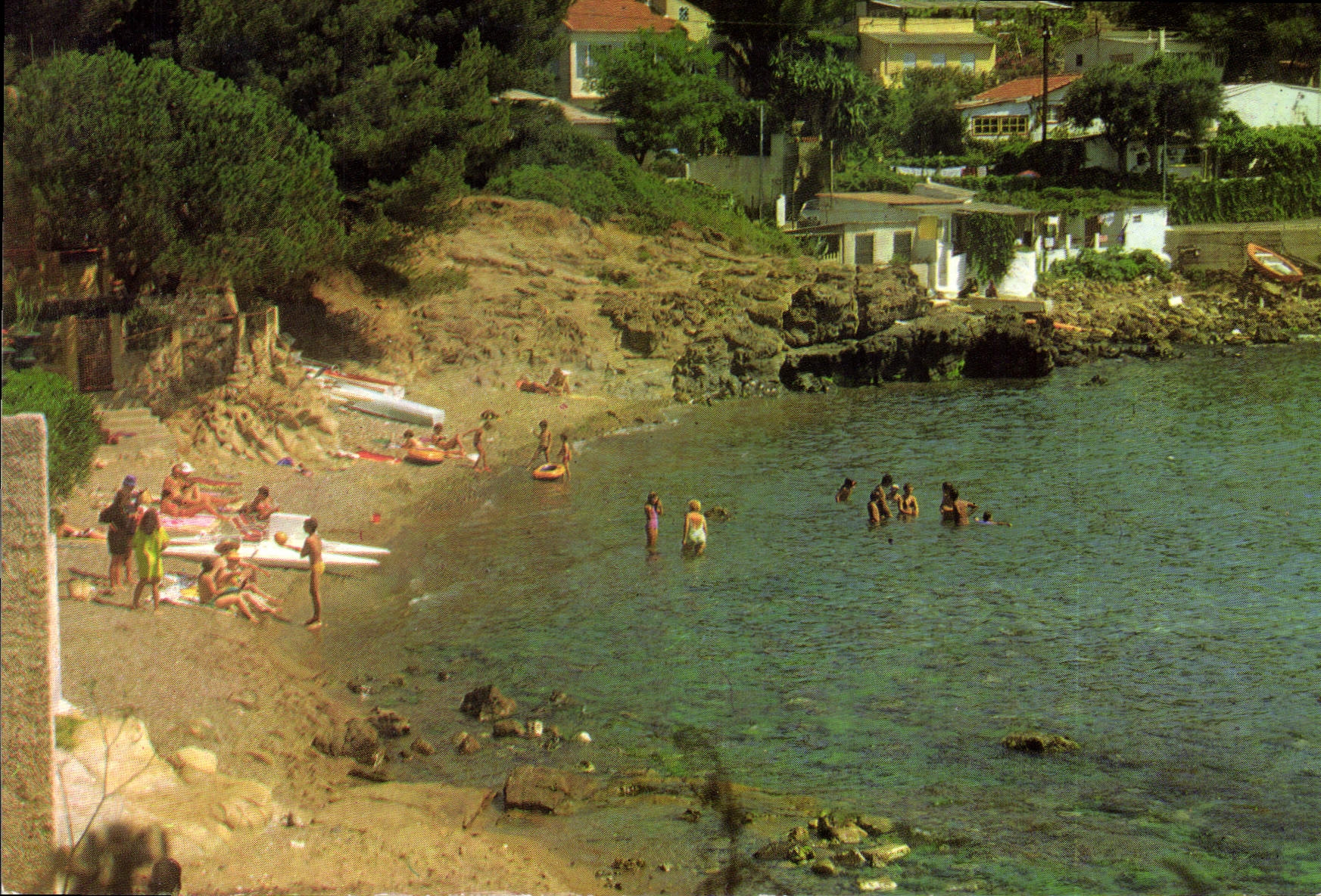 CPM La Cote d'Azur inoubliable Carqueiranne les beaux Rouges 
