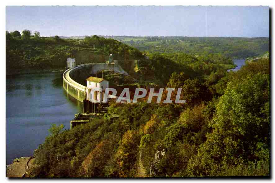CPM Vallee de la Creuse le Barrage d'Eguzon magnifique ouvrage d'art au fond a droite le Pont des Pi