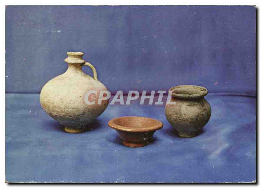 Vases et récipients en terre cuite — Offrandes funéraires — Studio Chatonniages Châteauroux