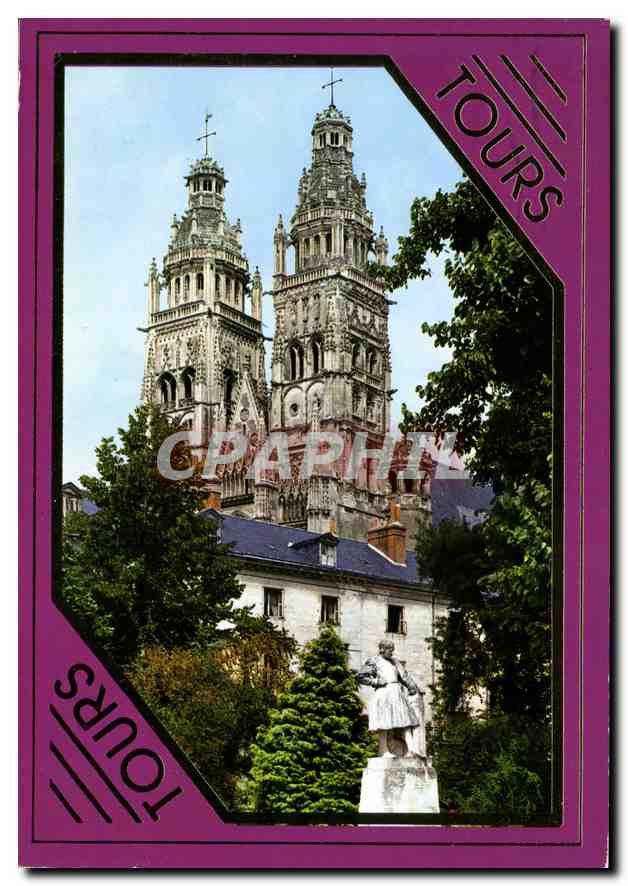 CPM Le Val de Loire tours Indre et loire les clochers de la cathedrale Saint Gatien vus de la Place 