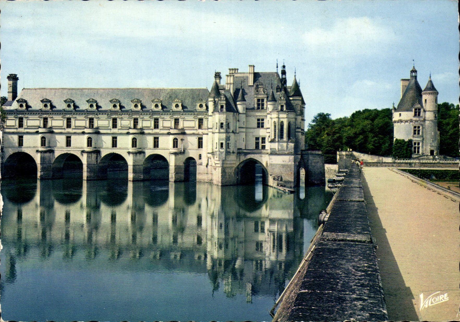 CPM Les Merveilles du Val de Loire Chenonceaux Indre et Loire le Chateau XV XVII siecle sur le Cher 