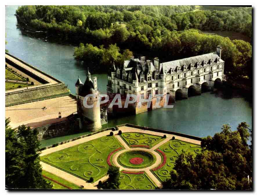 CPM Les Merveilles du Val de Loire Chenonceaux Indre et Loire vue aerienne du Chateau sur le Cher a 