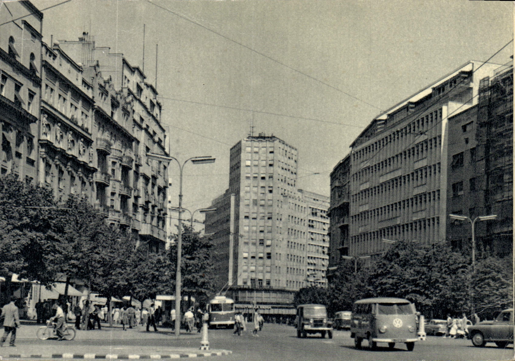Beograd - Terazije — vue urbaine avec tramway et Volkswagen — Foto Tehnika, Ilica 36 - Anverso