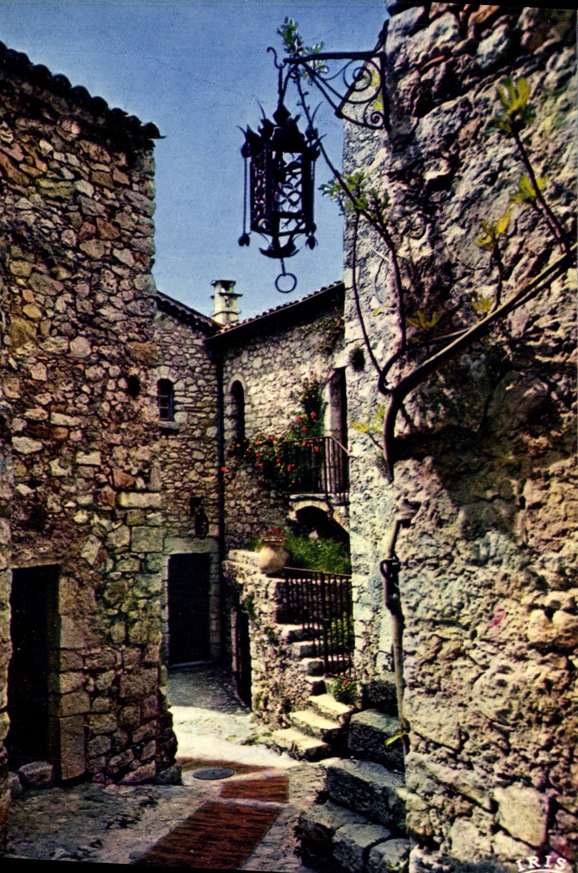 Eze - Village de la Côte d'Azur — Éditeur IRIS, n° 257