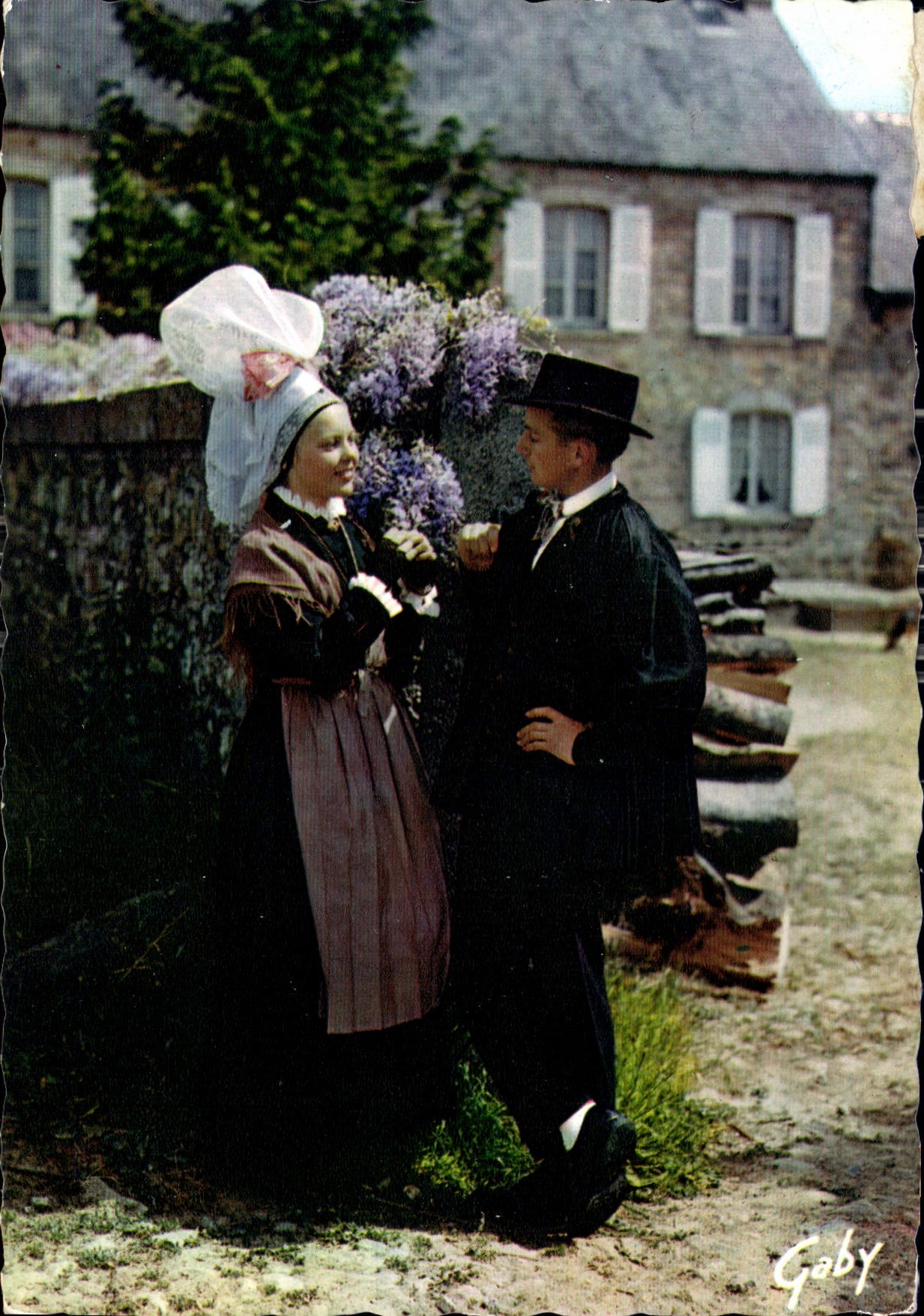 Folklore de France — La Normandie — Costumes du Cotentin (second Empire) — Gaby