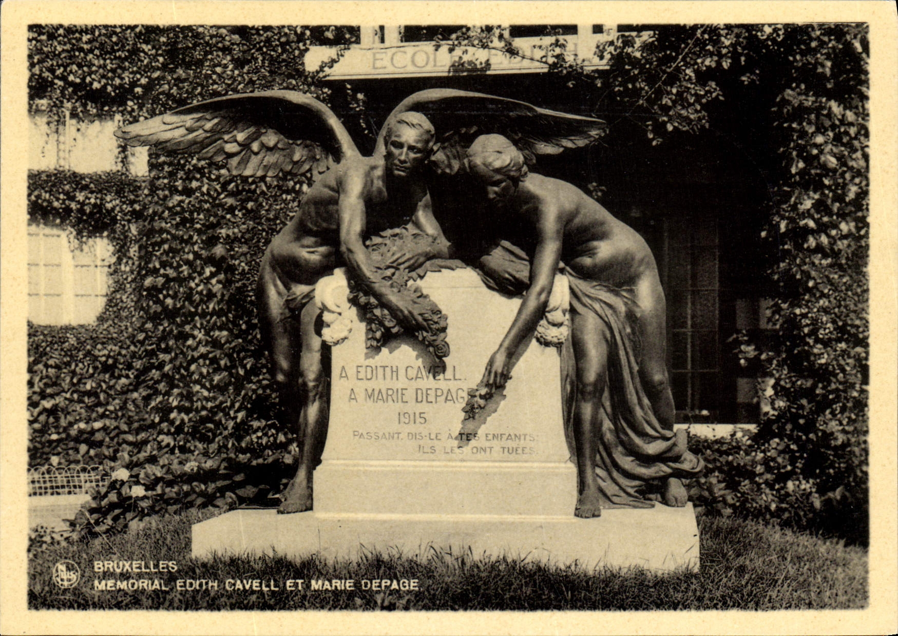 CPM Bruxelles Memorial Cavell et Marie Depage 
