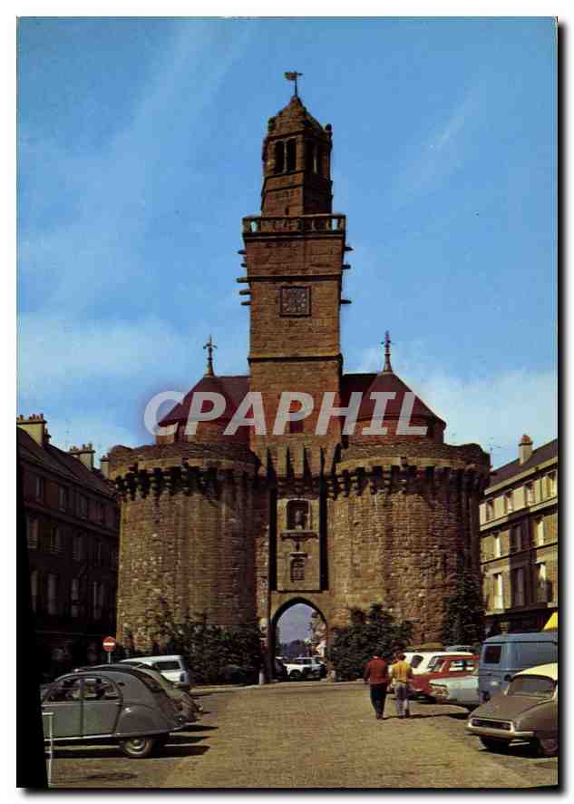 CPM Vire Calvados La Porte Horloge et la Place du 6 Juin 