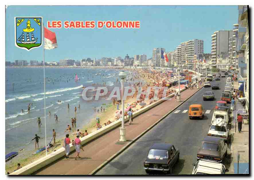 Les Sables d'Olonne — vue de la plage et du remblai — Artaud Frères