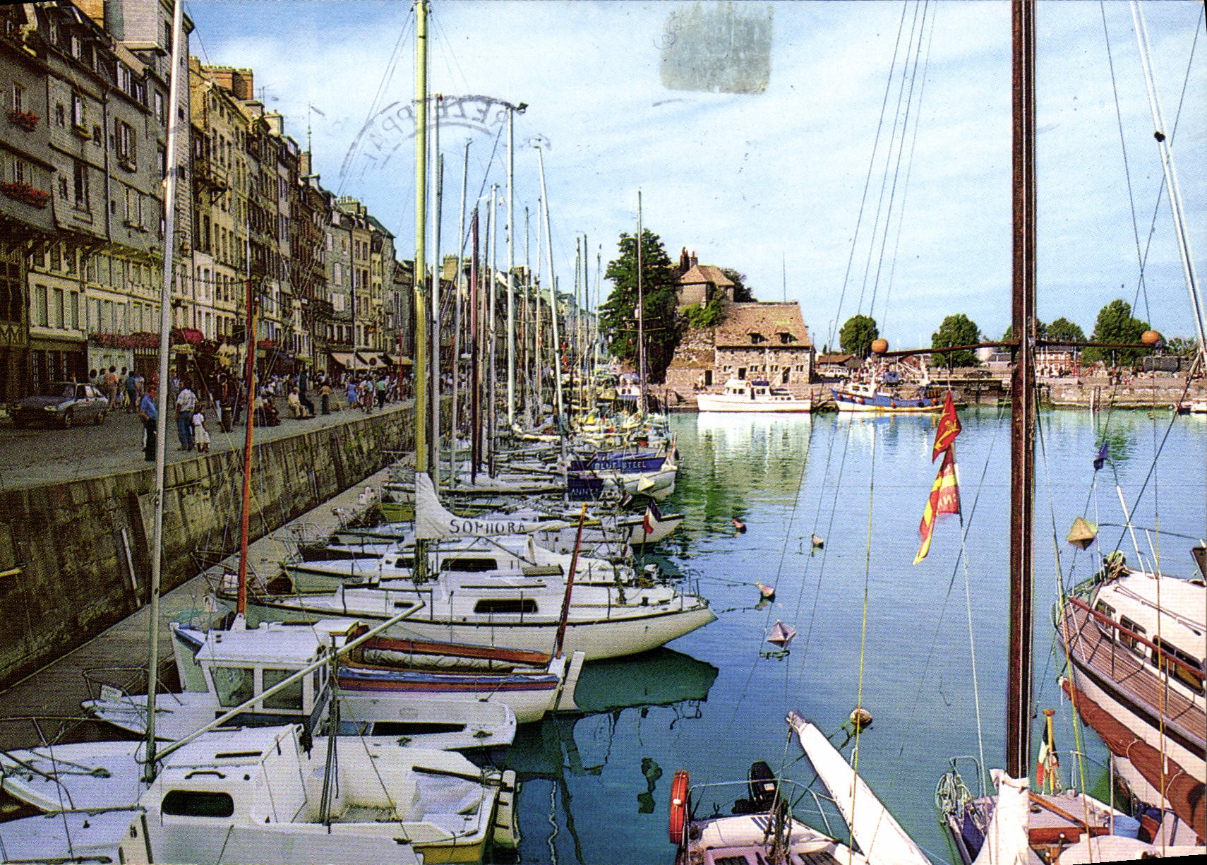 Le port de plaisance, le quai Sainte-Catherine — Honfleur — éditeur ARTAUD Frères, N° 14