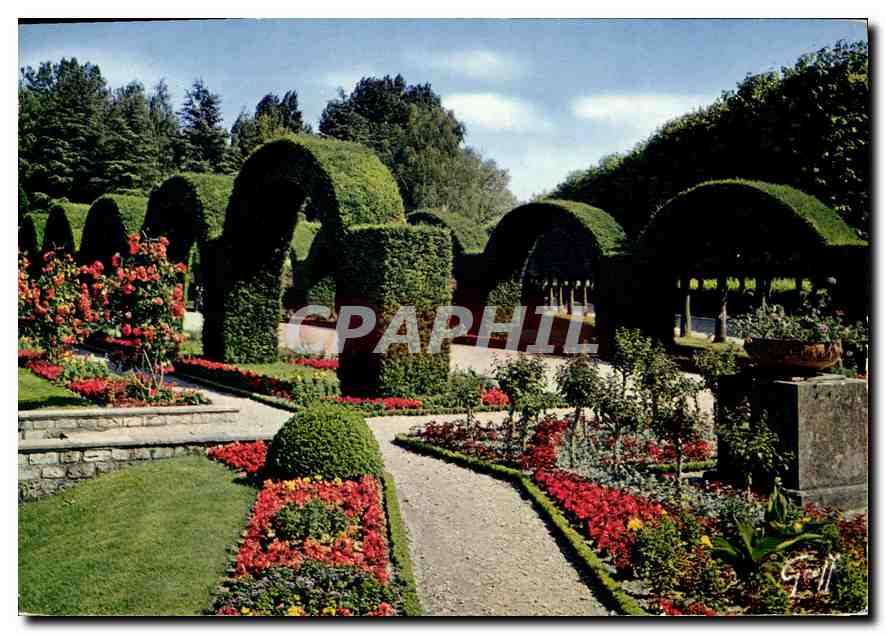 CPM En Berry Bourges Cher Jardin des Pres Fichaux l'un des plus beaux de France 