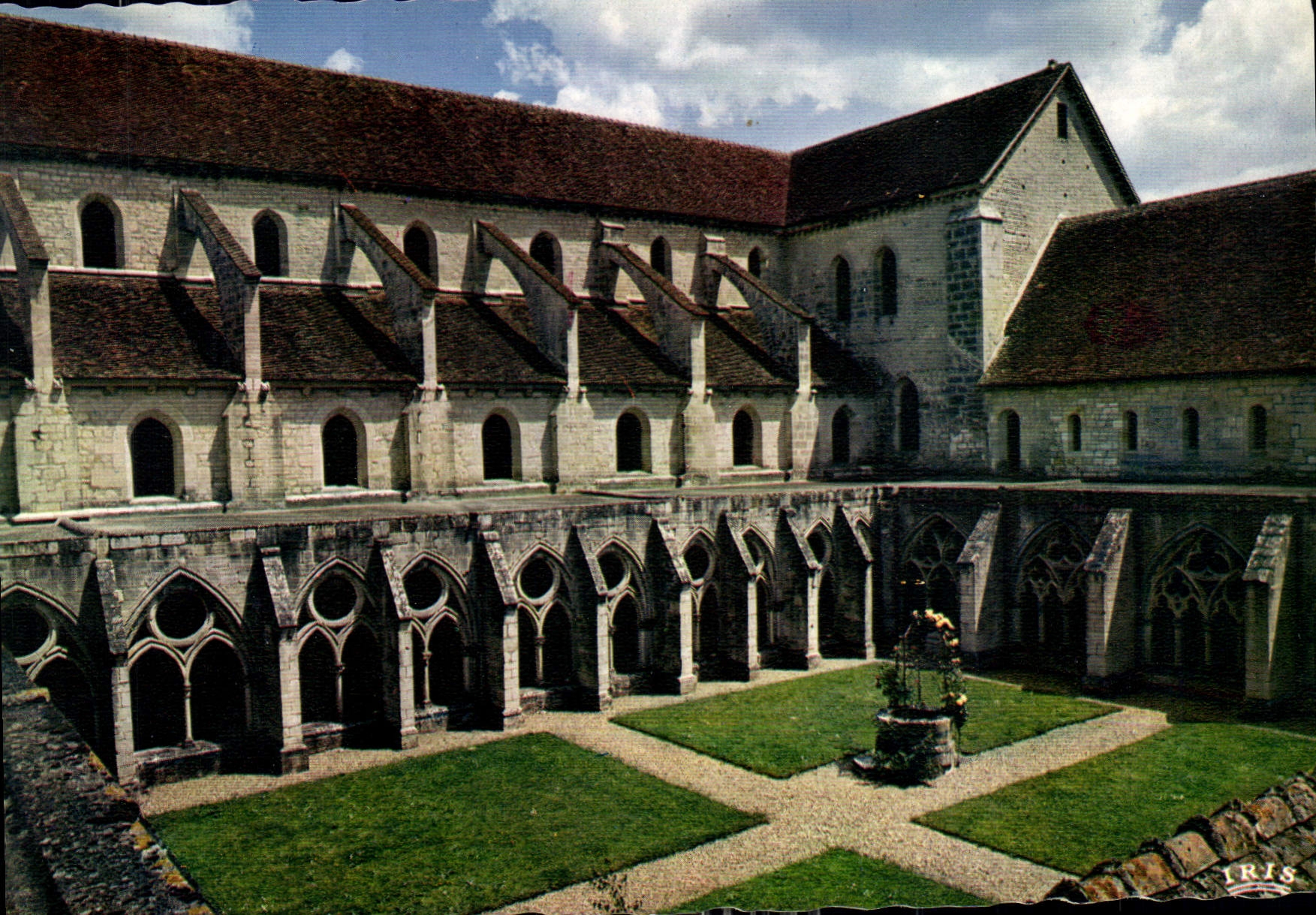 CPM En Berry Abbaye de Noirlac 