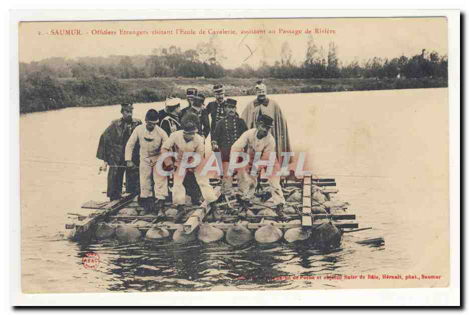 Saumur — Officiers étrangers visitant l'École de Cavalerie, assistant au passage de rivière — Hérault, phot., Saumur