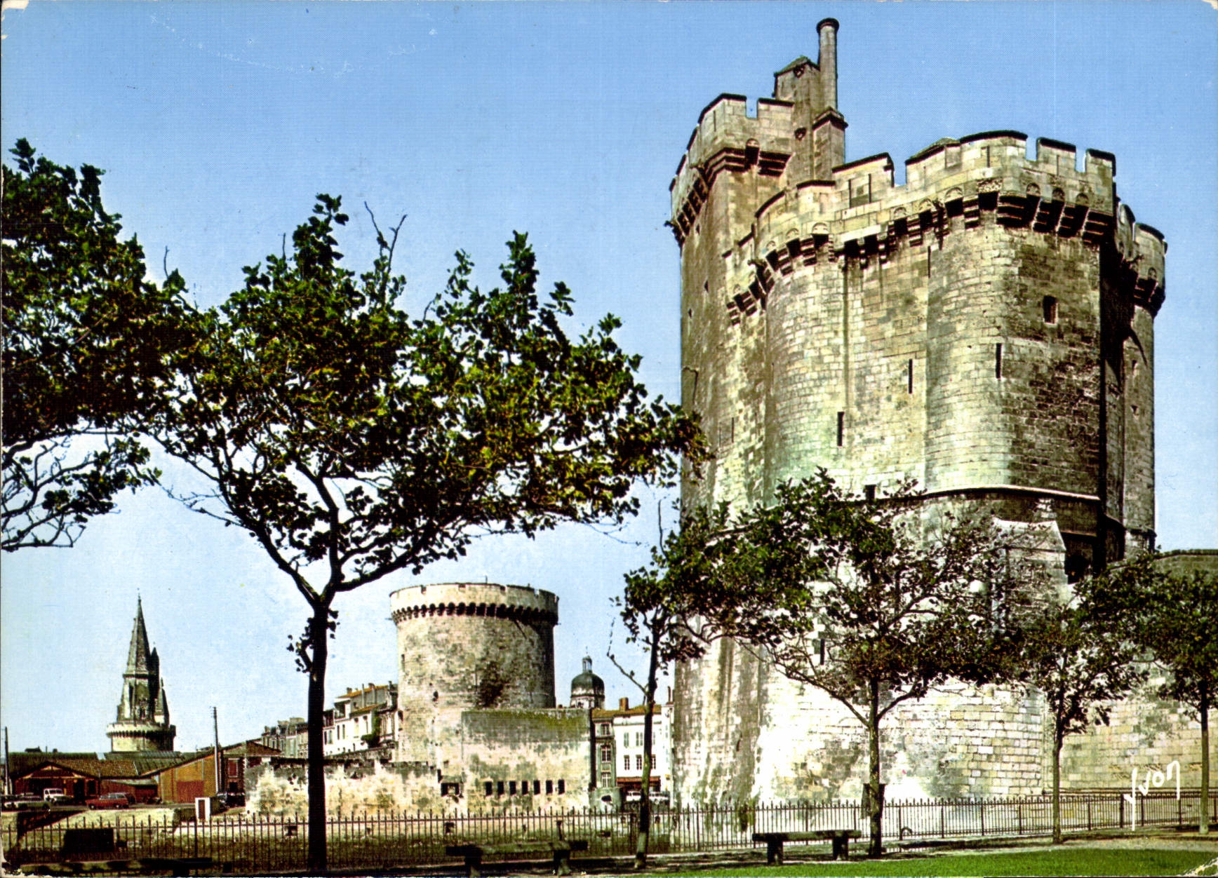 La Rochelle — La Tour Saint-Nicolas et la Tour des 4-Sergents — Éditions d'Art Lyon