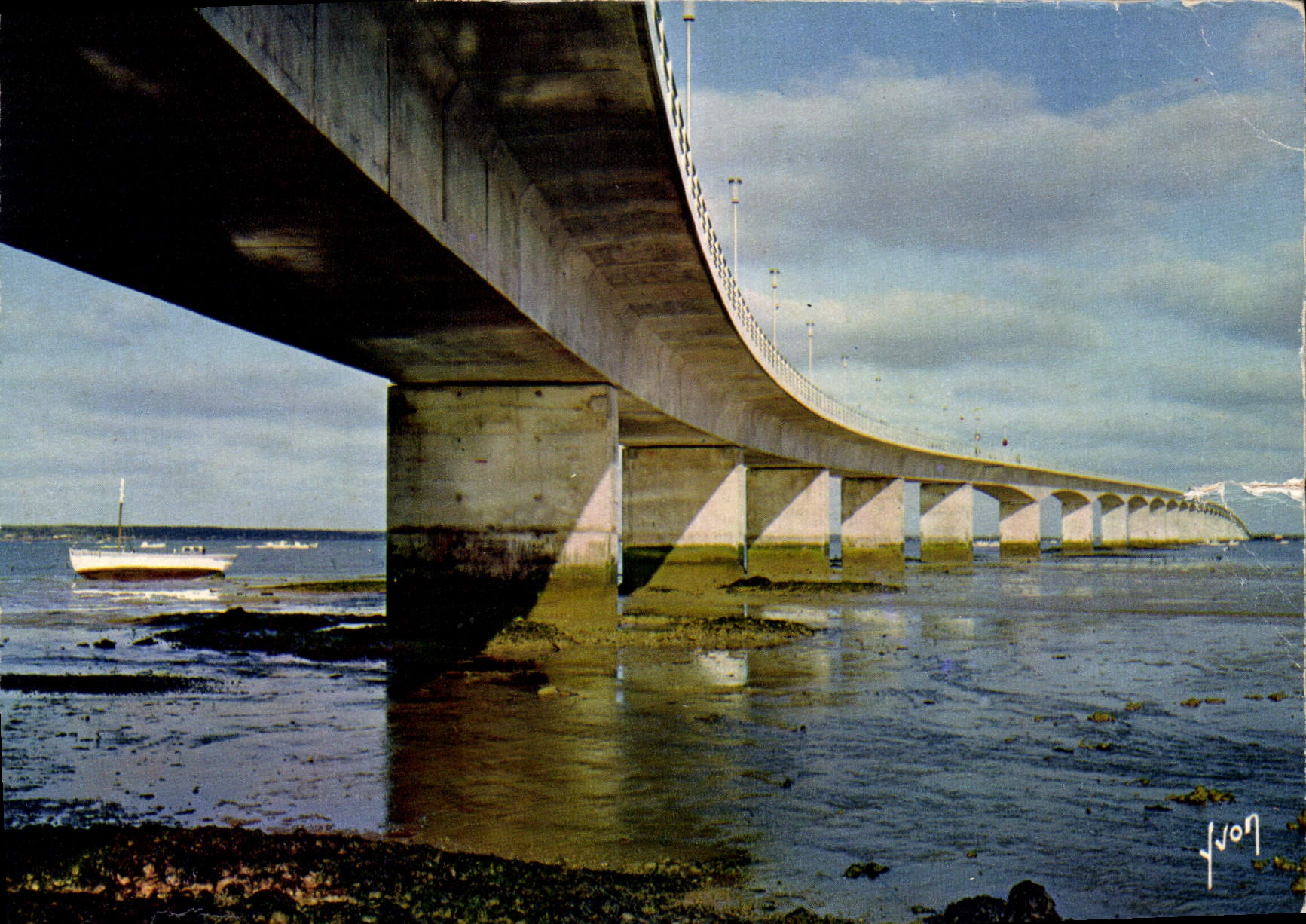 CPM Couleurs et Lumiere de France Le Pont d'Oleron 