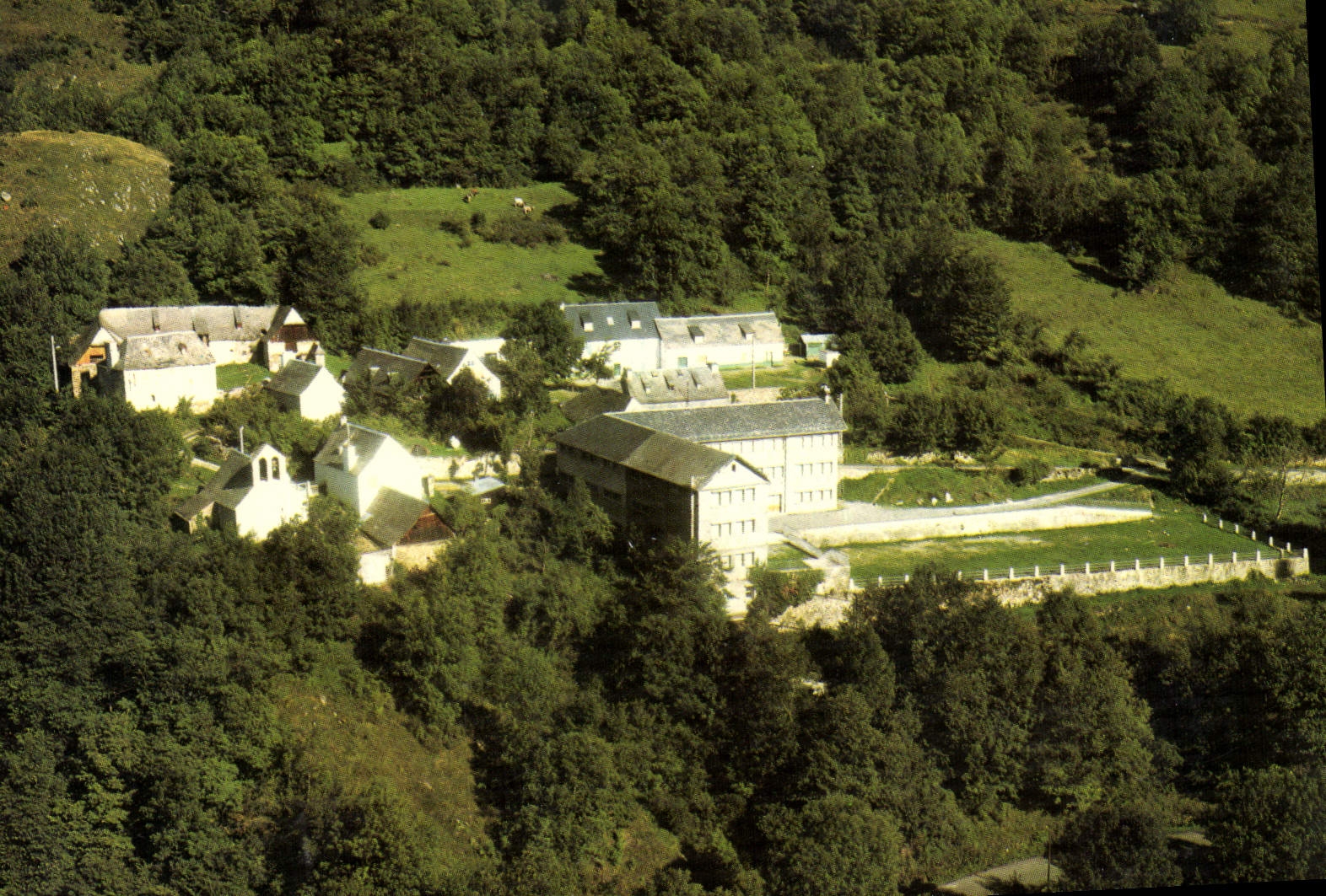 Les Colonies de Aneran - Camors — Vallée du Lourou — Restaurant Panoramique — Éditeur : Diffusion 509, Avenue de Verdun, 33700 Méribac