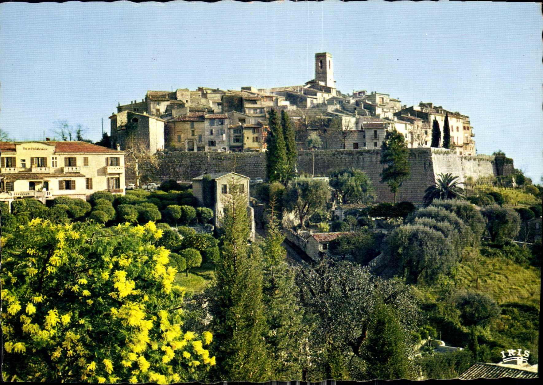 CPM Reflets de la Cote d'Azur Saint Paul de Vence Le vieux village 