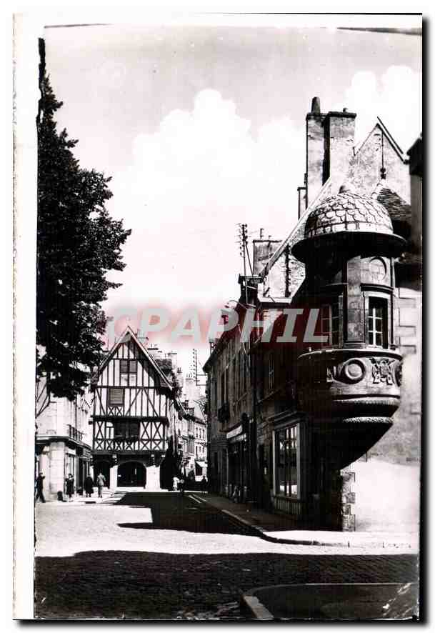 CPM Dijon Cote d'Or Un coin de la Place des Ducs 