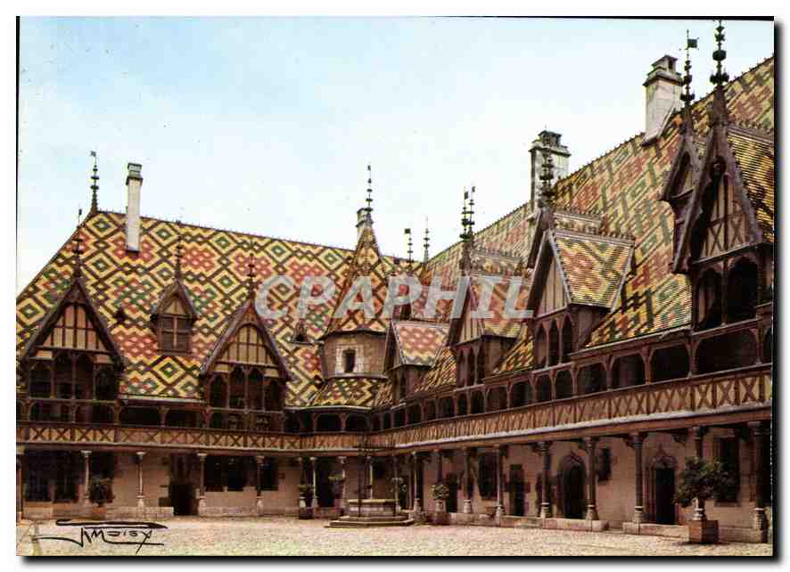 Beaune - Hôtel-Dieu - Cour d'Honneur — fondé en 1443 par Nicolas Rolin — Photo R. MOISY, SPADEM